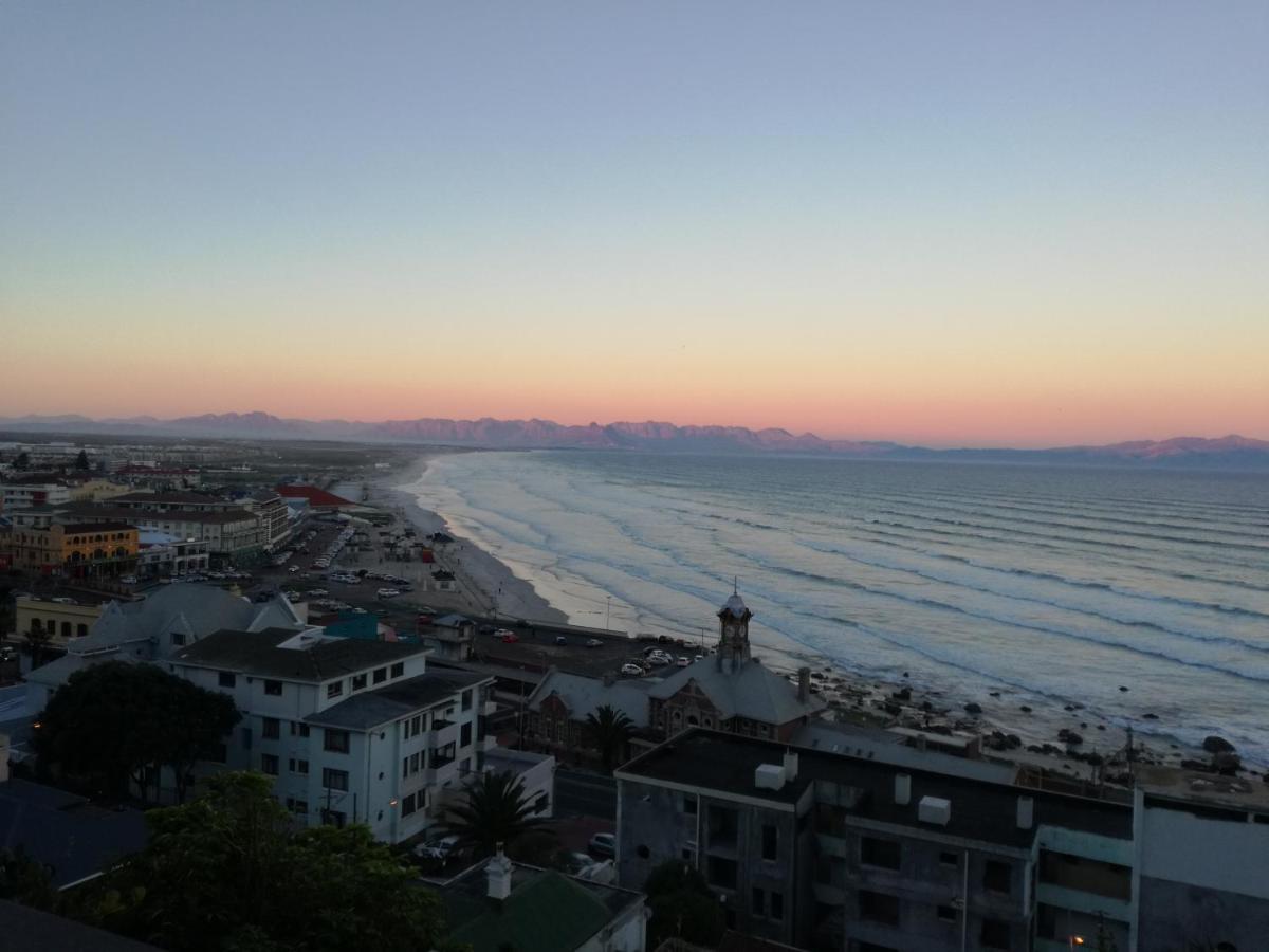 Seaview Apartment In Muizenberg Dış mekan fotoğraf